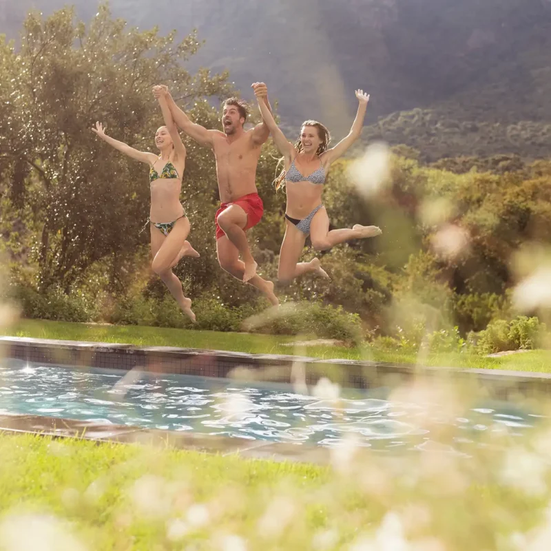 Bambini che giocano all’aperto